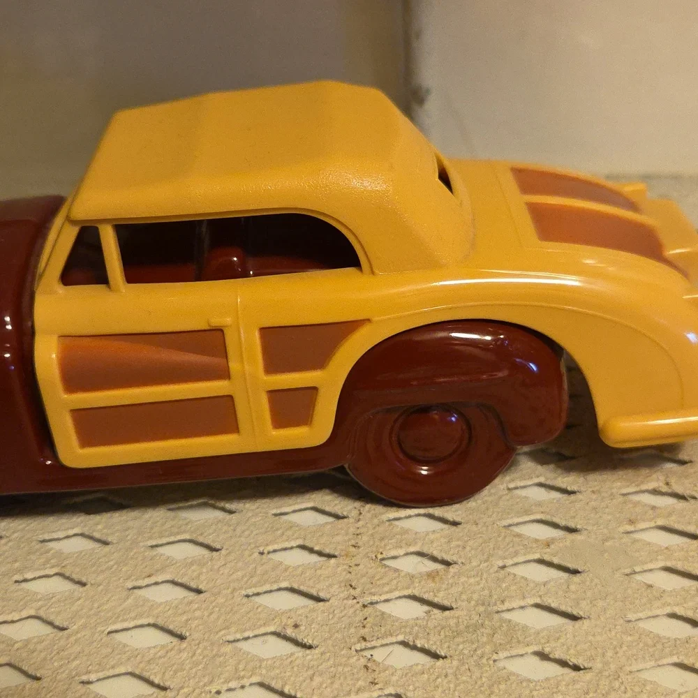 Vintage AVON 1948 CHRYSLER CAR 4.25